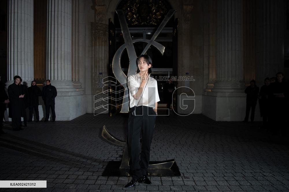 PFW Yves Saint Laurent Photocall