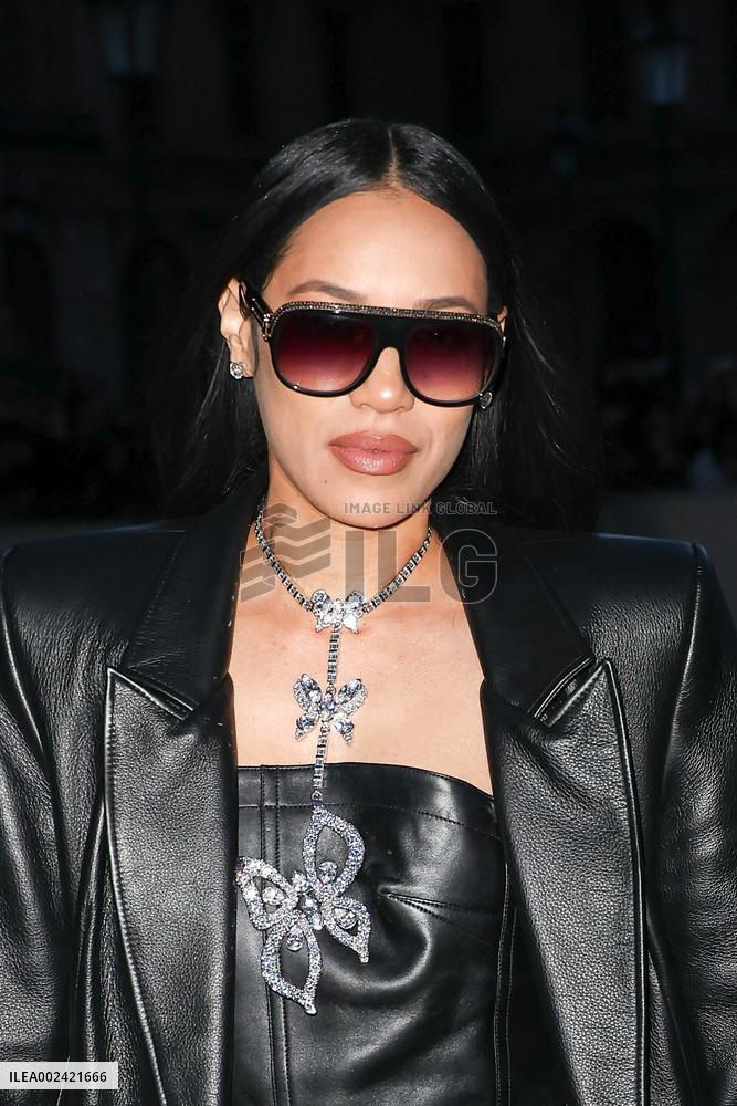 PFW - Louis Vuitton Womenswear Fall/Winter 2024-2025 - Arrivals NB