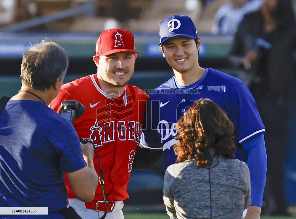 Baseball: MLB spring training game