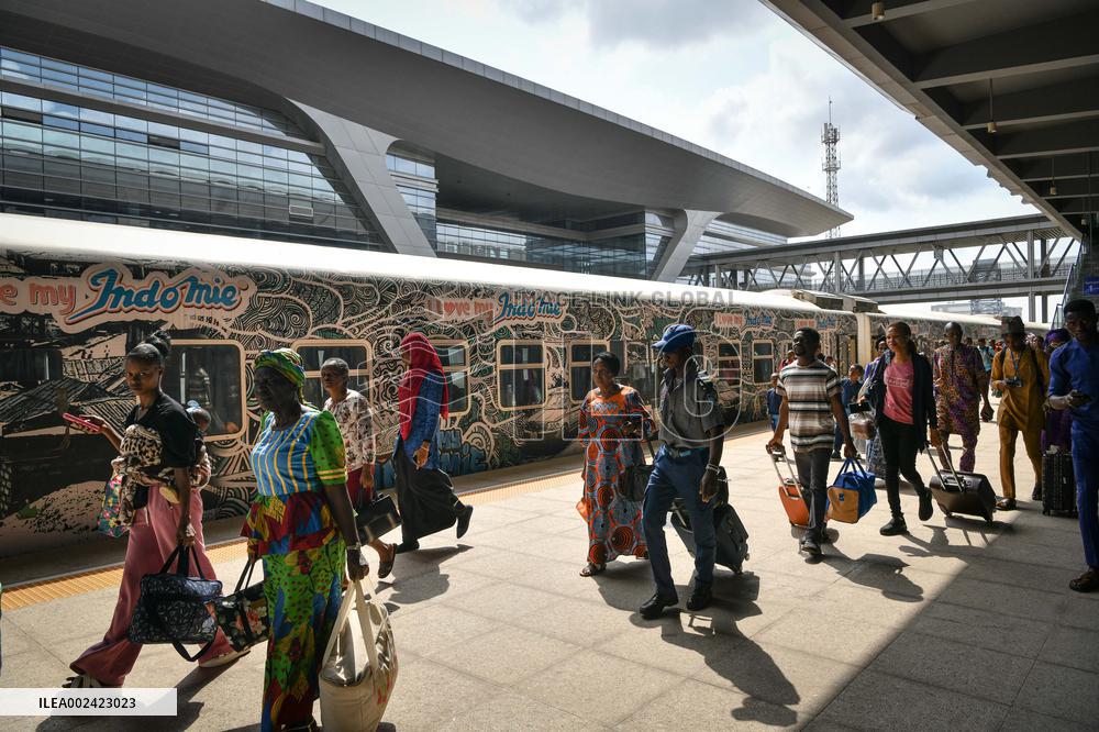 XINHUA PHOTOS OF THE DAY