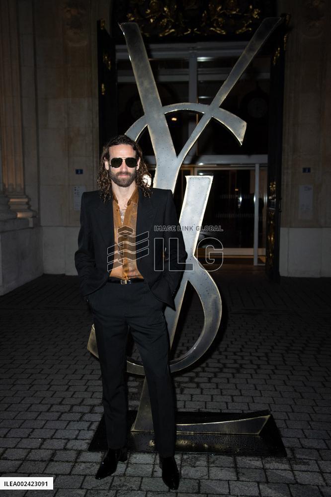 PFW Yves Saint Laurent Photocall