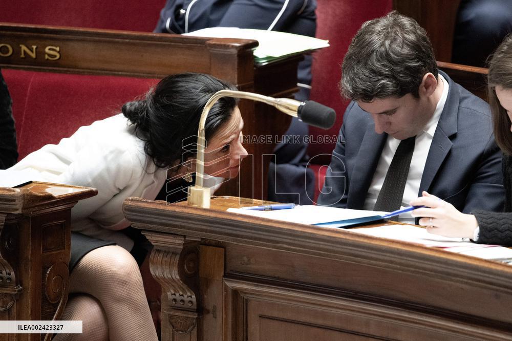 Questions to the Government - Paris