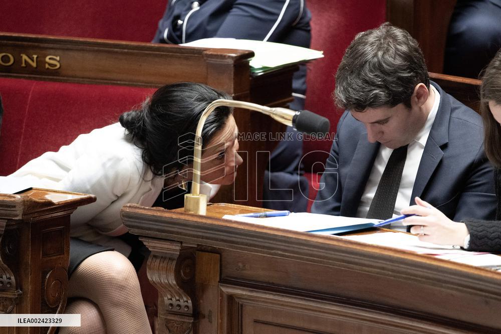 Questions to the Government - Paris