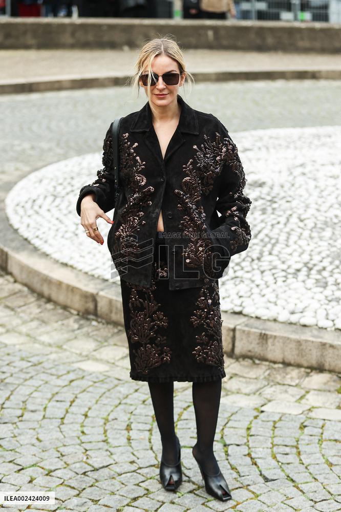 PFW - Miu Miu Womenswear Fall/Winter 2024-2025 - Arrivals NB