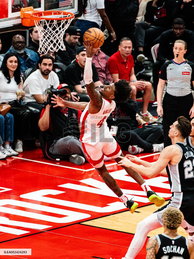 (SP)U.S.-HOUSTON-BASKETBALL-NBA-SPURS VS ROCKETS
