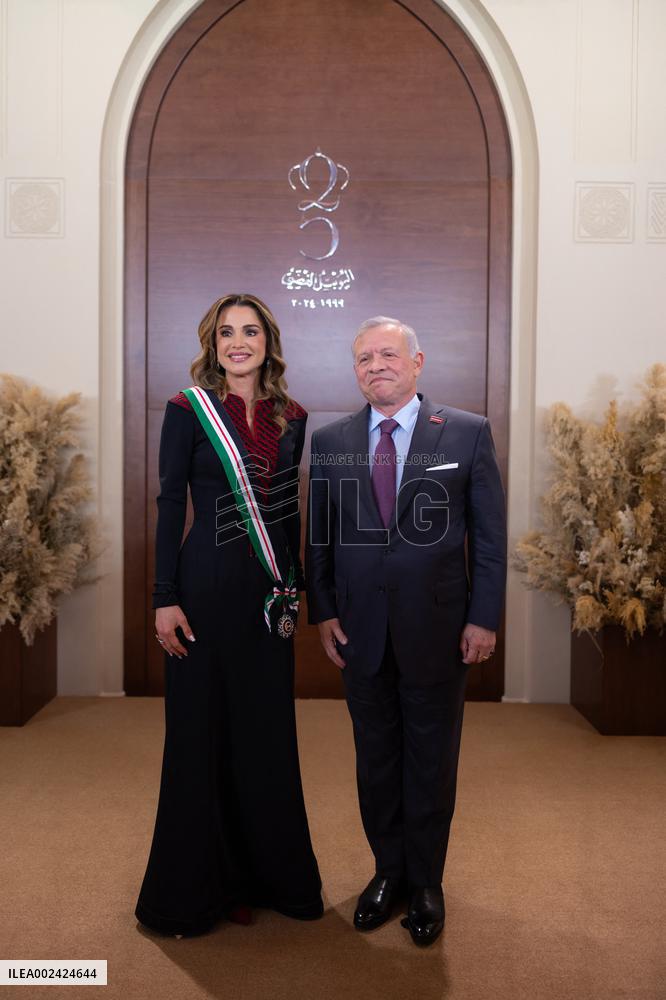 King Of Jordan Besows Grand Cordon On Queen Rania - Amman
