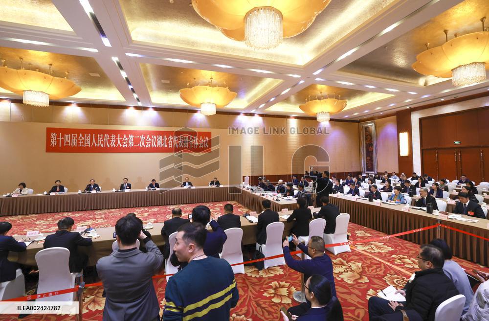 (TWO SESSIONS) CHINA-BEIJING-NPC-HUBEI DELEGATION-GROUP MEETING (CN)