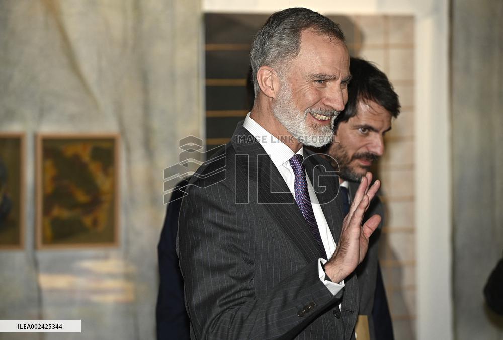 Royals At The Inauguration Of ARCO  Fair - Madrid