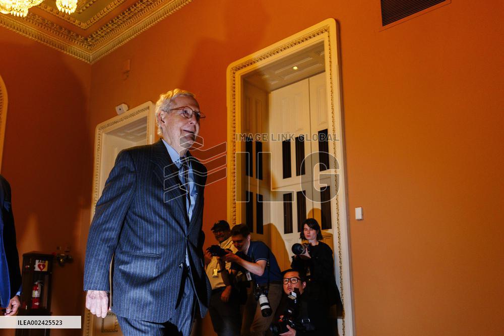 FILE-U.S.-WASHINGTON, D.C.-MITCH MCCONNELL-TRUMP-ENDORSING