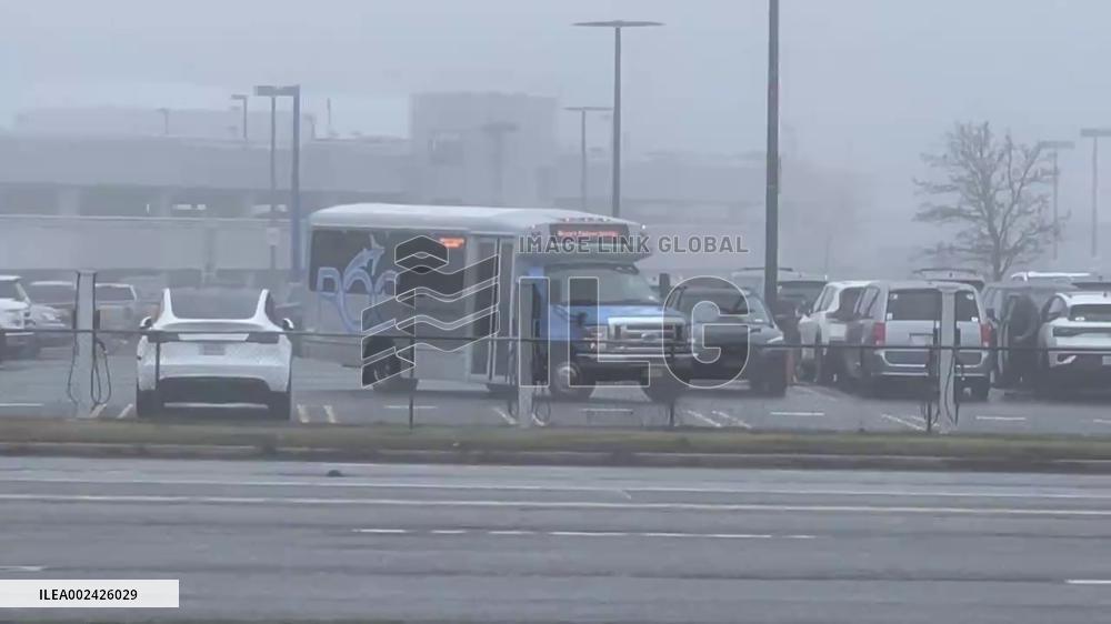 US: Fog Shrouds New York Causing Low Visibility 2