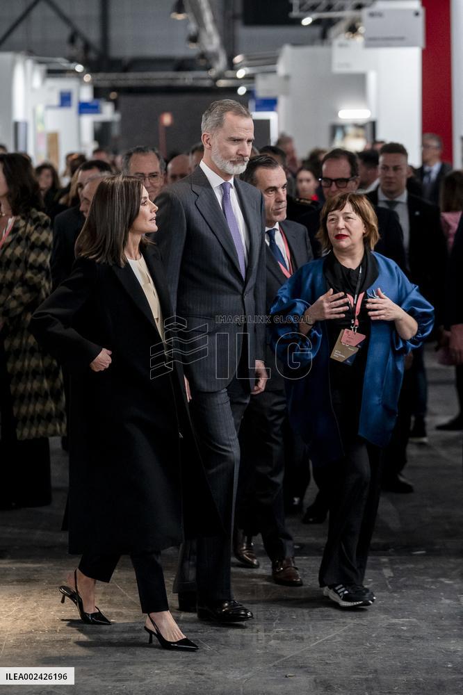 Royals Visit International Contemporary Art Fair - Madrid