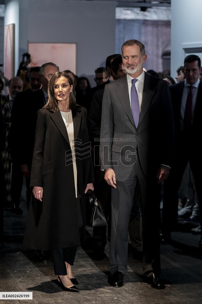 Royals Visit International Contemporary Art Fair - Madrid