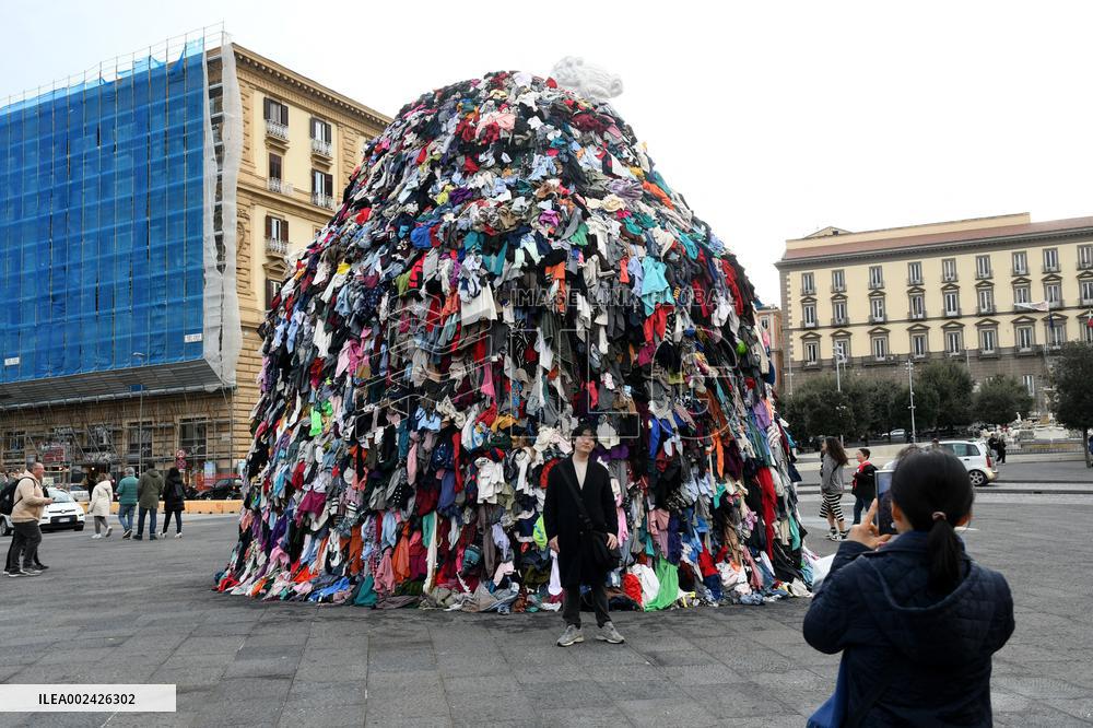 Naples Gets New Venus Of The Rags Artwork - Italy