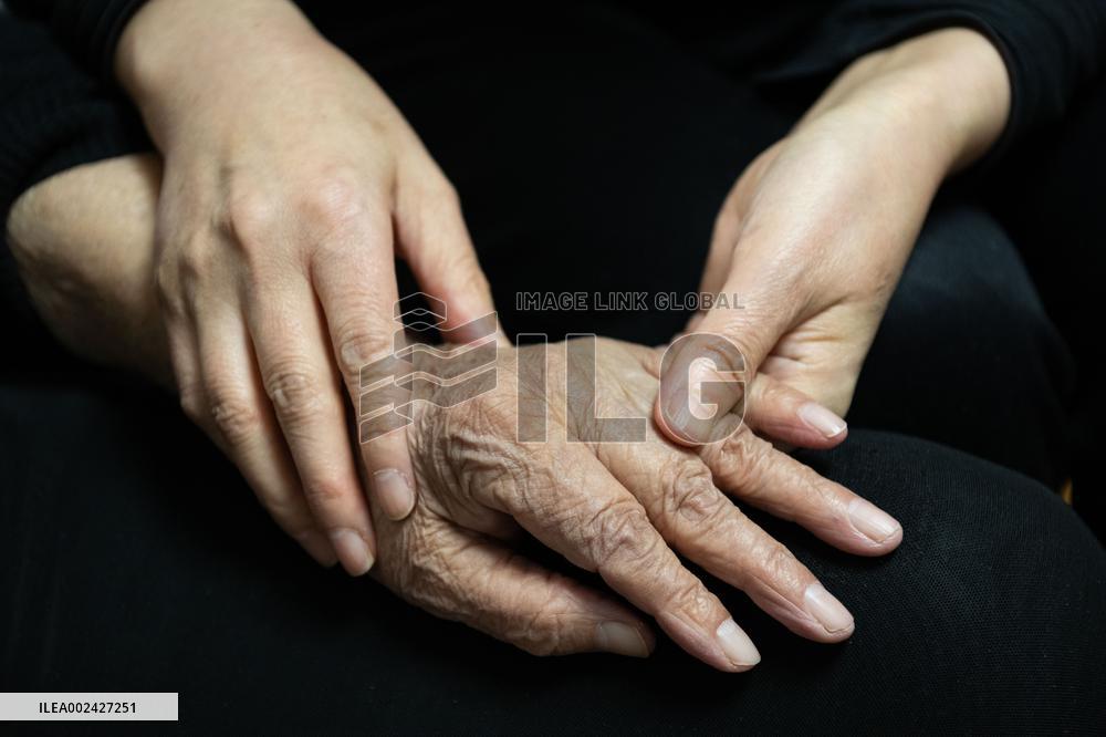 CHINA-HEILONGJIANG-GRANNY-WRITER (CN)