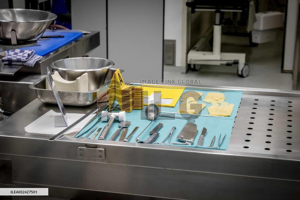 Trace Research At NFI Institute - The Hague