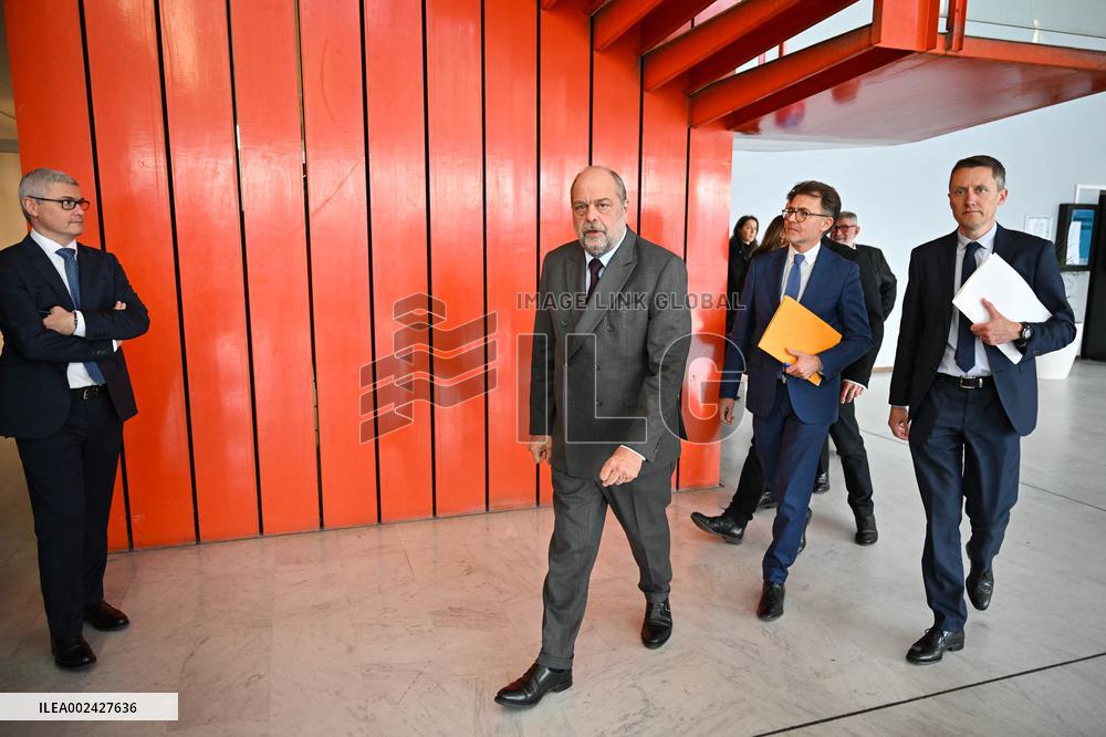 Eric Dupond-Moretti Visits PCSNE - Nanterre