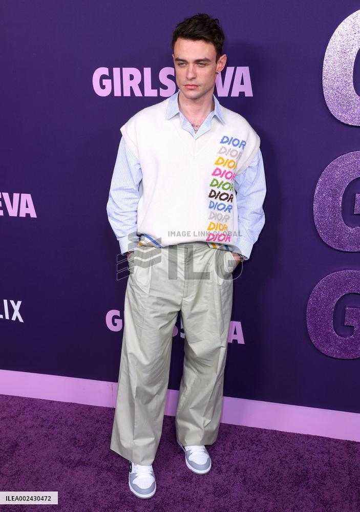 Girls5eva Premiere - NYC