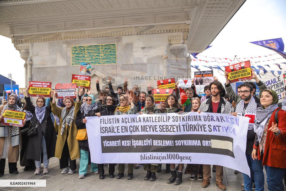 Protest Against Continuous Trade With Israel - Istanbul