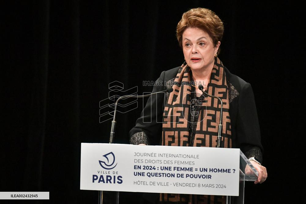 A Woman Equals A Man ? Conference - Paris