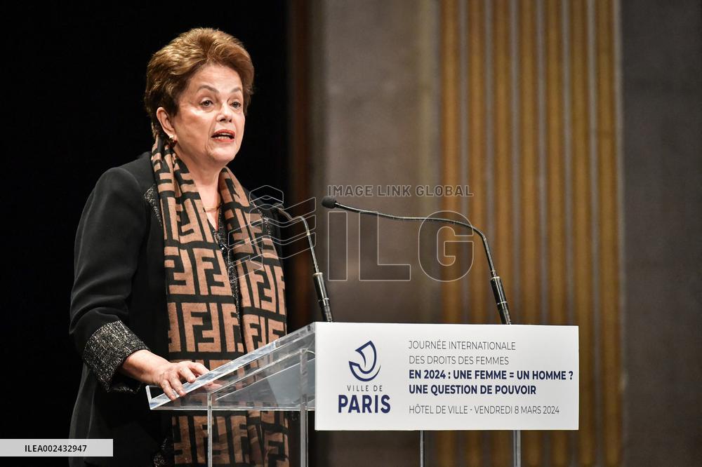 A Woman Equals A Man ? Conference - Paris
