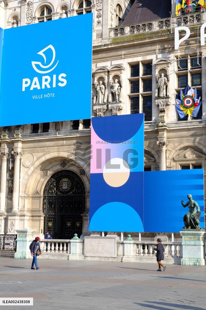 Paris 2024 Symbols On City Hall - Paris