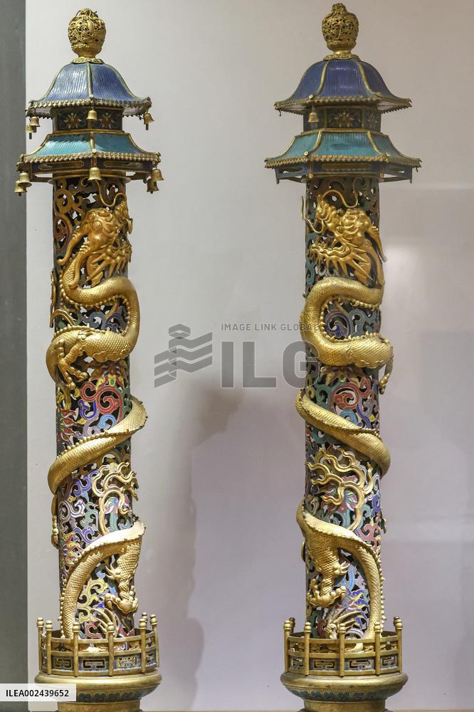 Dragon-shaped Artifacts in Chiense Museum