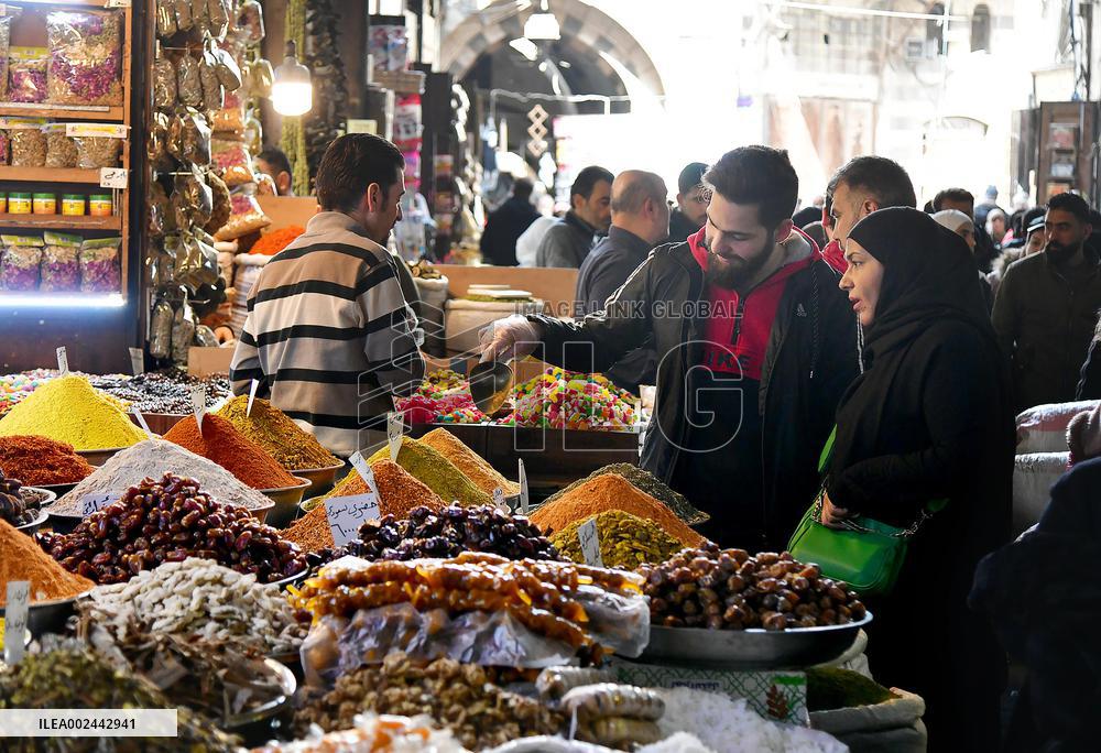SYRIA-DAMASCUS-RAMADAN-SHOPPING