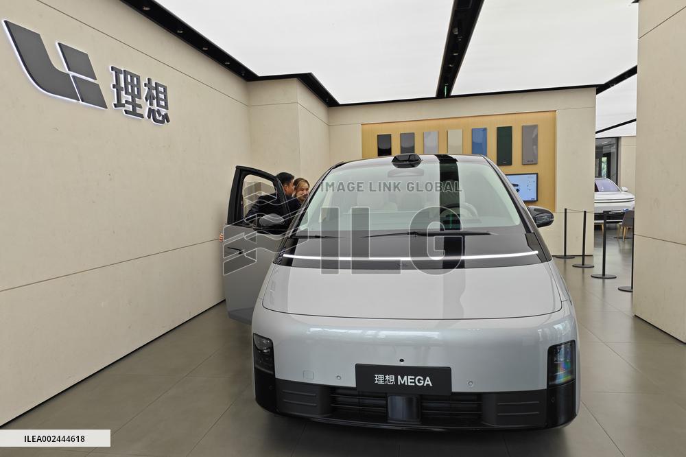 Li Auto MEGA