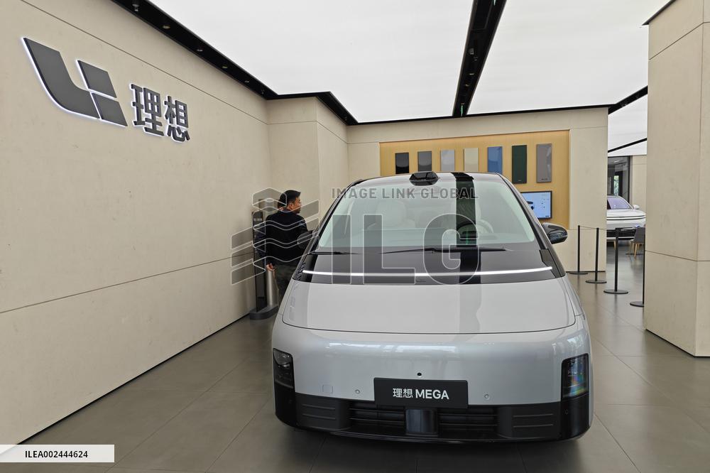 Li Auto MEGA