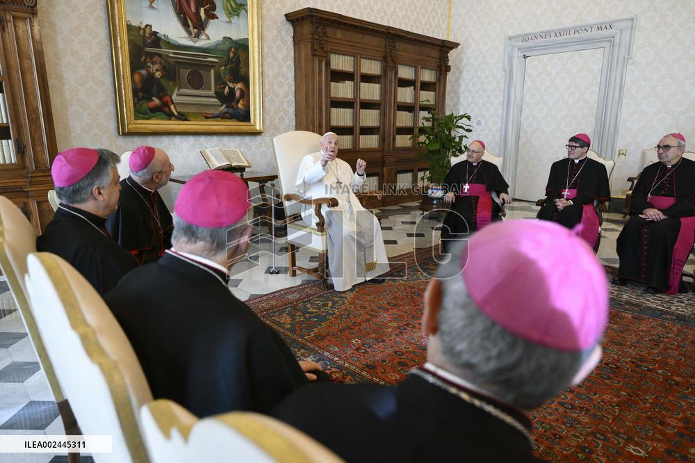 Pope Francis Receives Bishops Of The Marche - Vatican