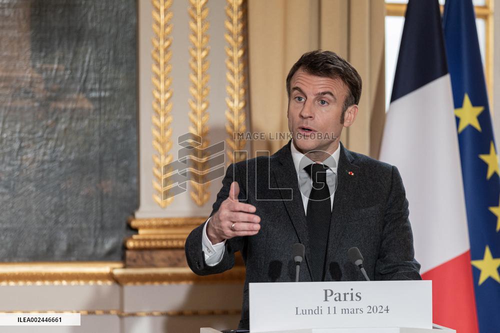 President Macron with Thailand's PM Thavisin Press Conference - Paris