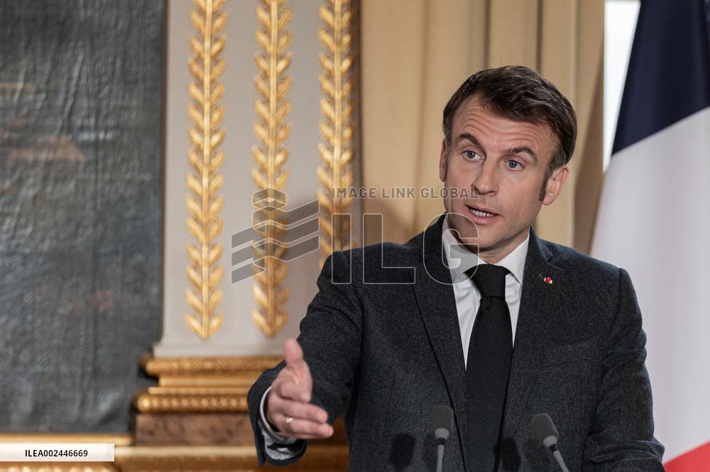 President Macron with Thailand's PM Thavisin Press Conference - Paris