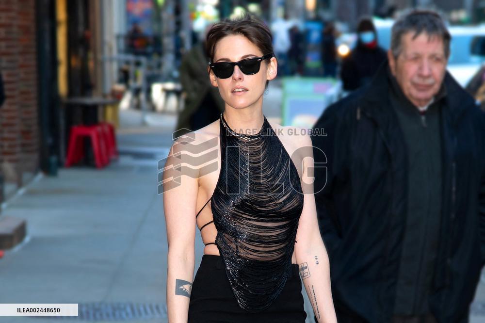 Kristen Stewart At The Late Show - NYC