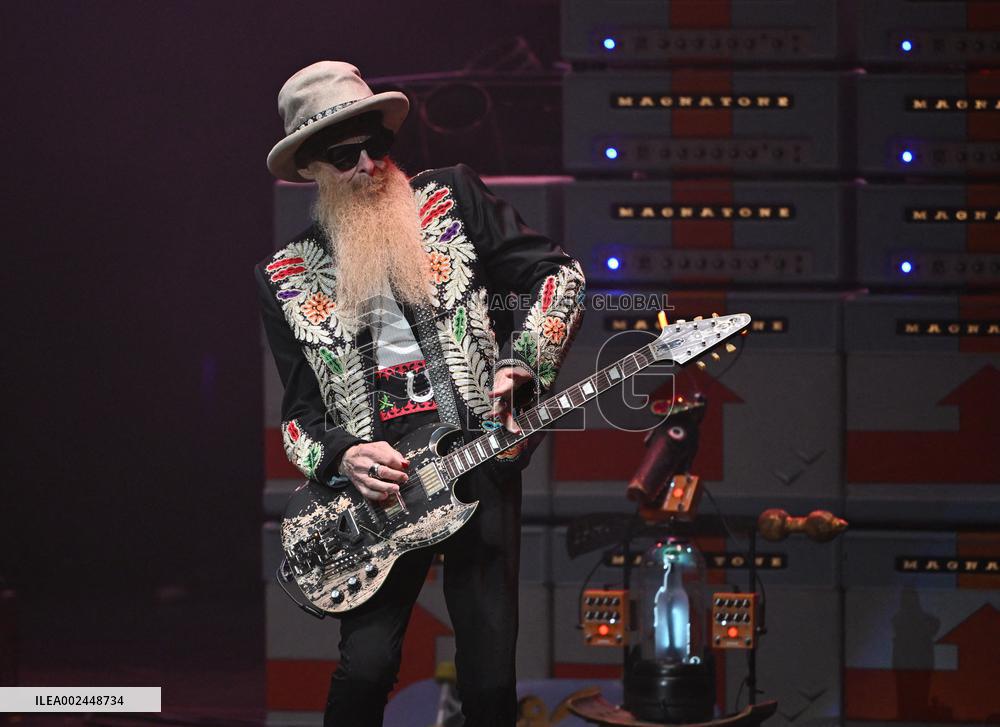 ZZ Top Perform - FL