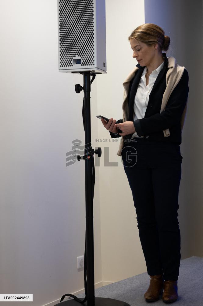 Les Republicains RIP on Immigration Press Conference - Paris