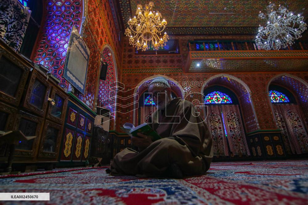 First Day Of Ramadan In Kashmir - India