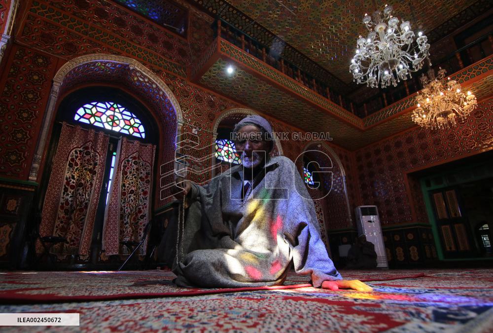 First Day Of Ramadan In Kashmir - India
