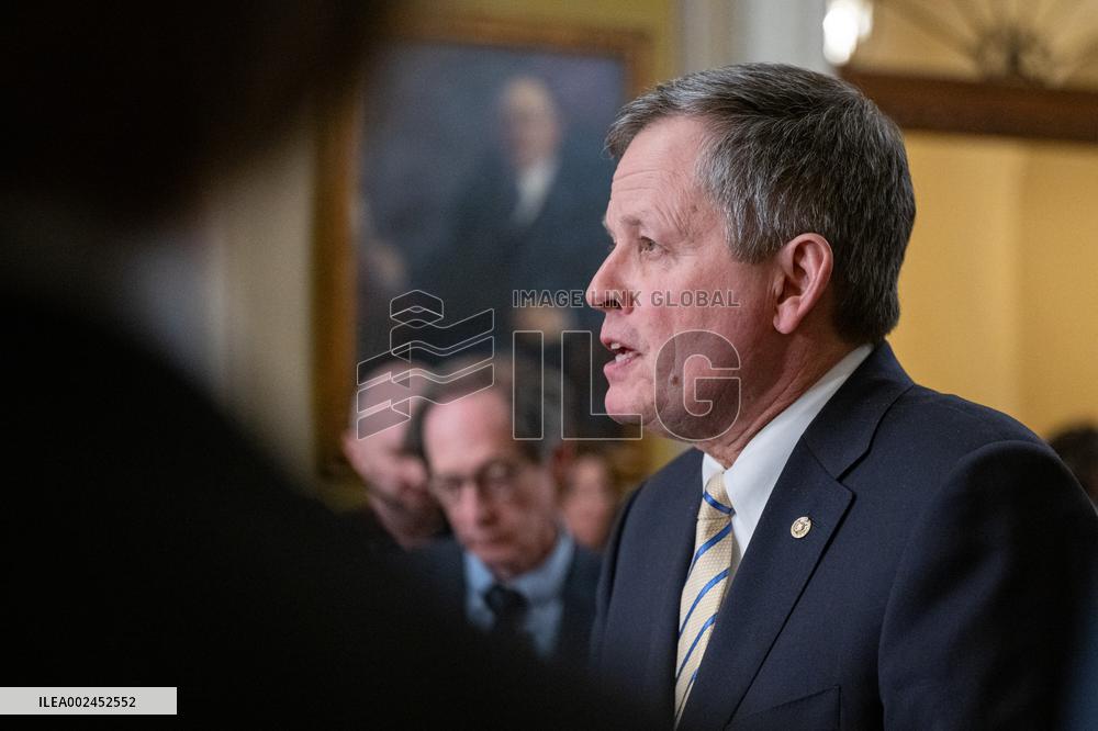 Weekly Senate Policy Luncheon - Washington