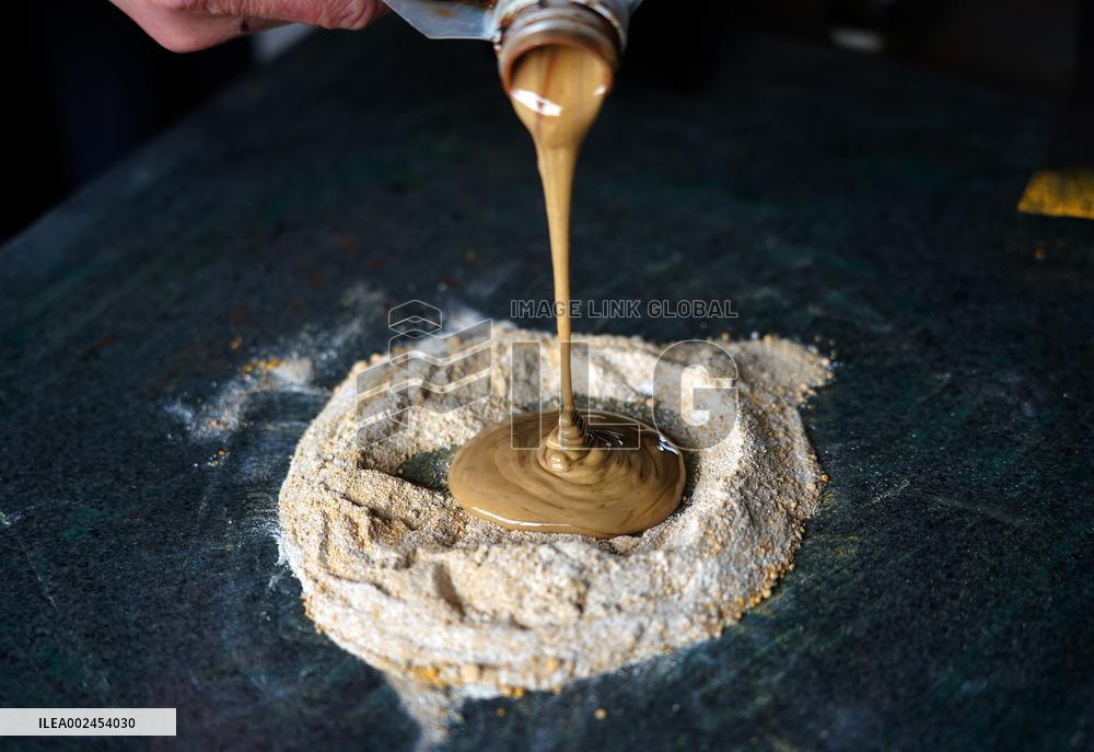 (MASTER OF CRAFTS) CHINA-JIANGXI-GUQIN MAKER (CN)