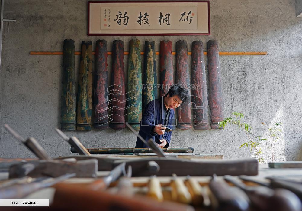 (MASTER OF CRAFTS) CHINA-JIANGXI-GUQIN MAKER (CN)