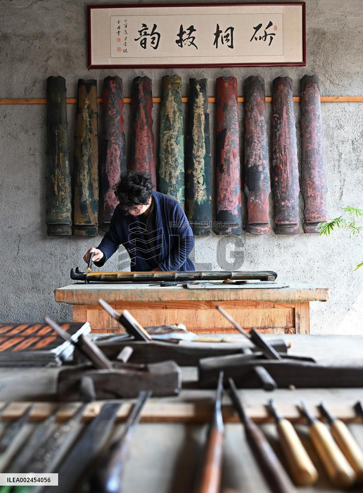 (MASTER OF CRAFTS) CHINA-JIANGXI-GUQIN MAKER (CN)