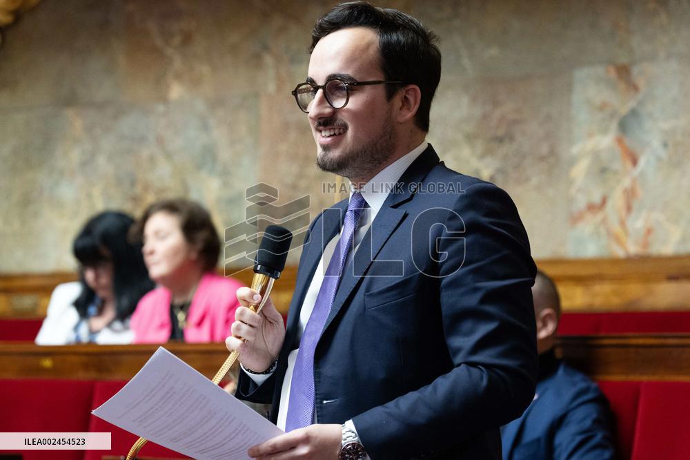 Session of questions to the government at the National Assembly - Paris
