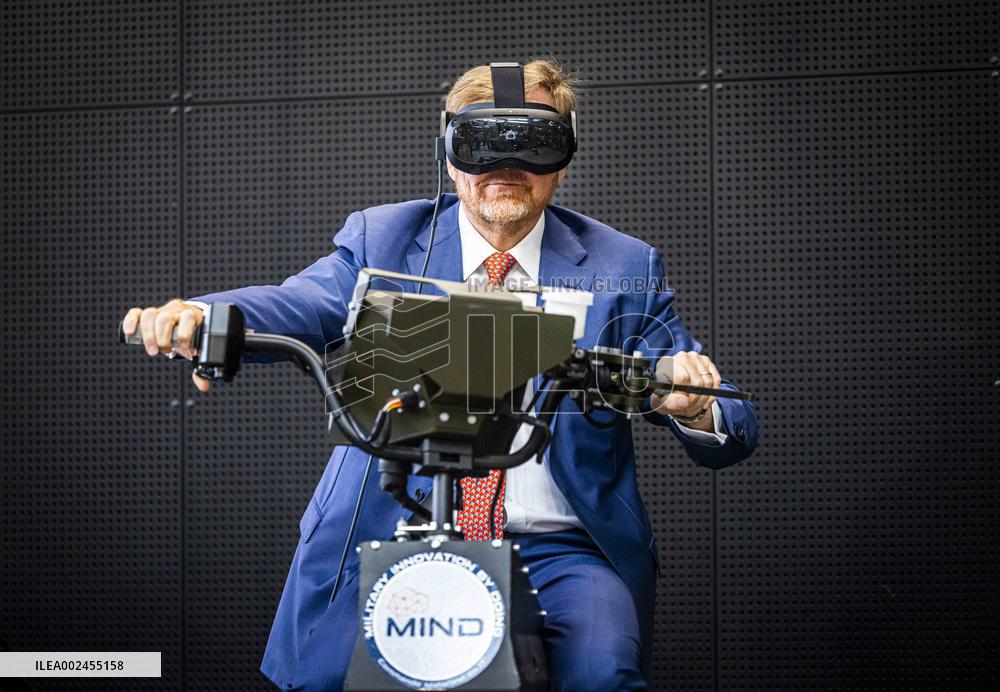 King Willem-Alexander Visits Innovation Hub Mindbase - Rotterdam