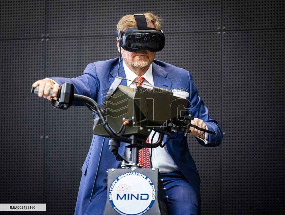 King Willem-Alexander Visits Innovation Hub Mindbase - Rotterdam