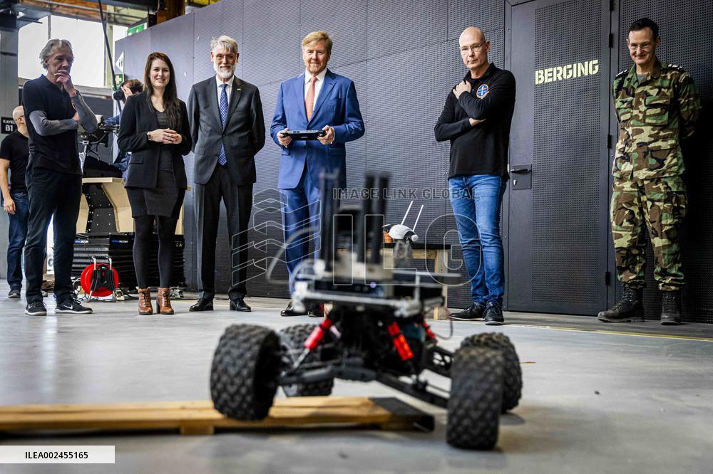 King Willem-Alexander Visits Innovation Hub Mindbase - Rotterdam