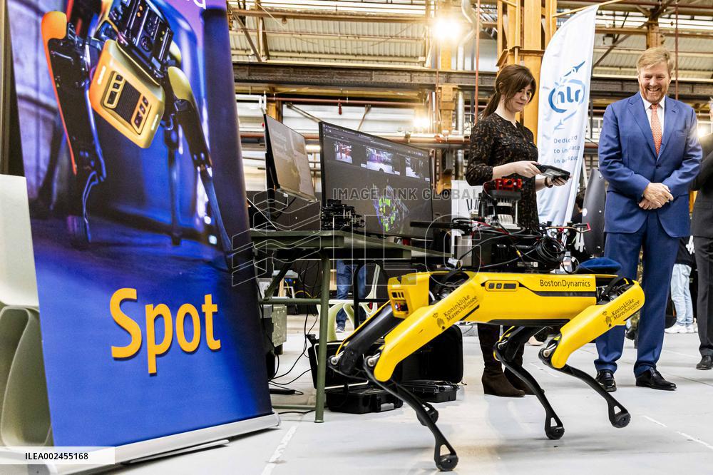 King Willem-Alexander Visits Innovation Hub Mindbase - Rotterdam