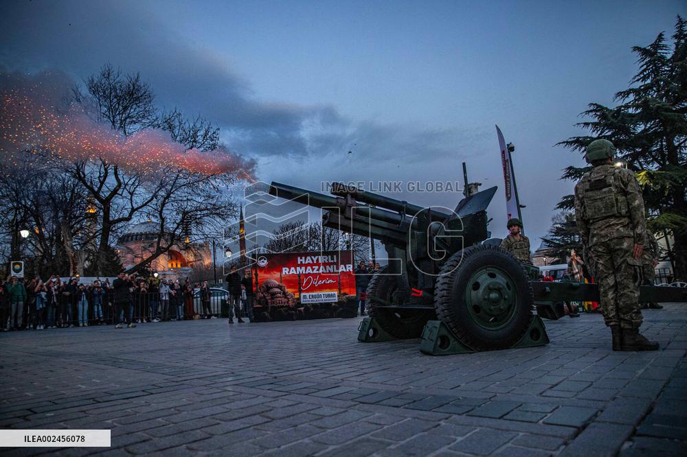 Iftar Time - Istanbul