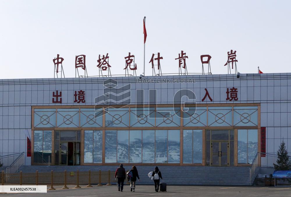 CHINA-XINJIANG-TAKIXKEN ROAD PORT (CN)