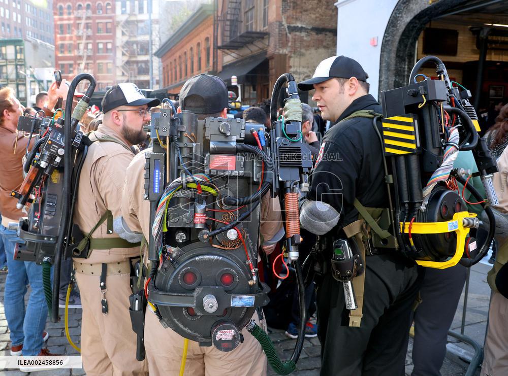 Ghostbusters Fans At The Fire Station - NYC
