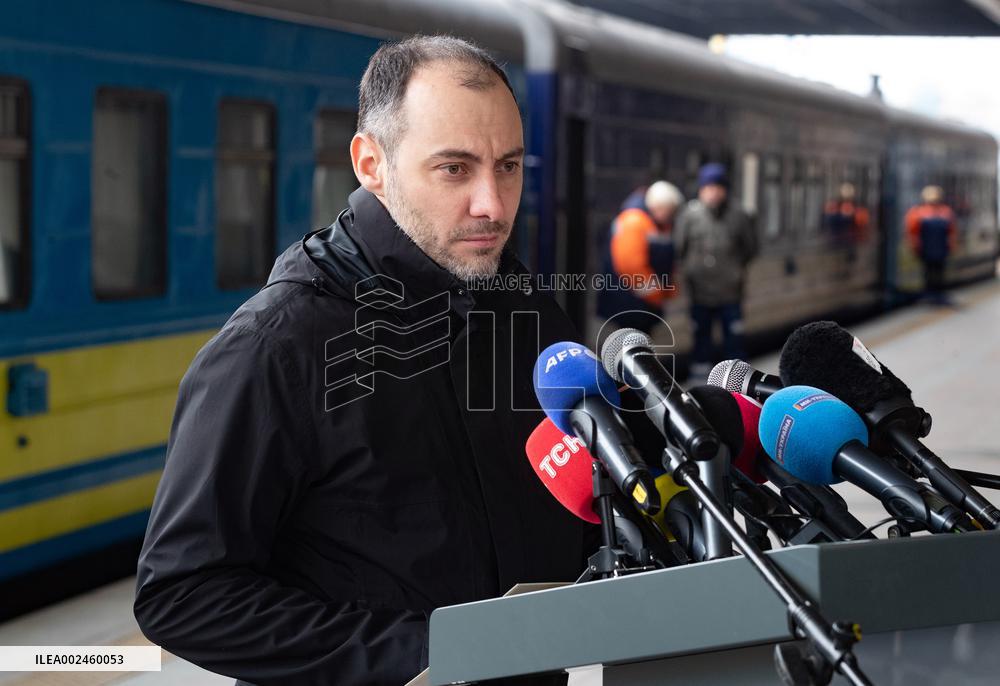 Medical evacuation train presented in Kyiv